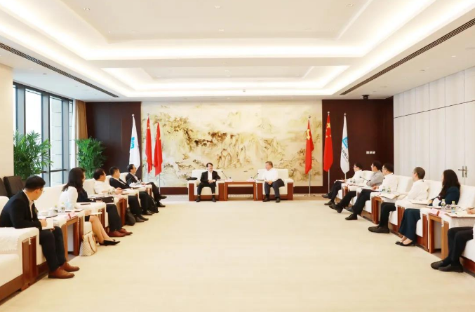 浙江大学校长吴朝晖会见中建集团一行