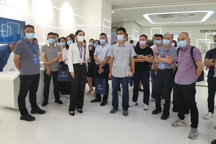 平湖市专精特新企业转型发展研修班在浙江大学顺利结业